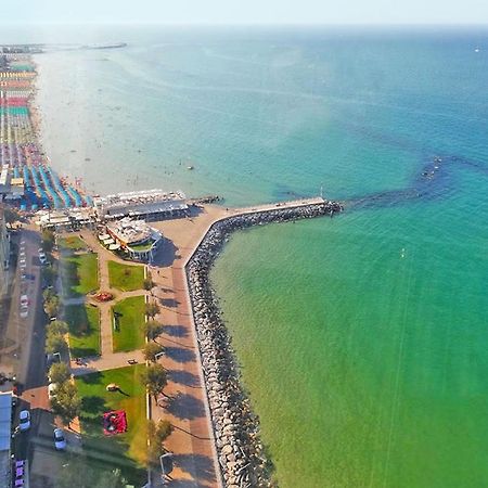 Delizioso Appartamento In Villa Al Mare Pesaro Bagian luar foto